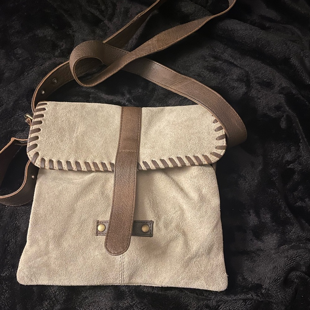 Mimo & Co Suede Purse